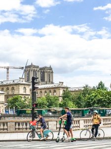 HOW TO VISIT PARIS